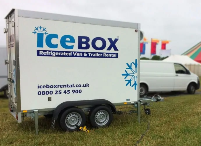 icebox-at-the-circus